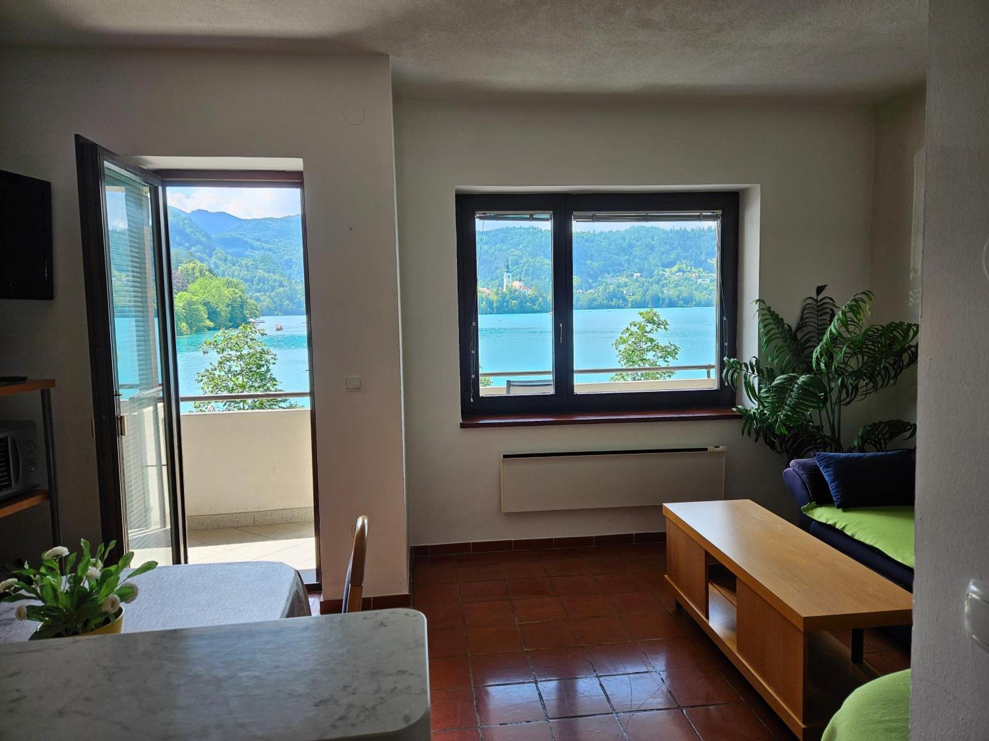 Apartma Panorama Apartment เบลด ภายนอก รูปภาพ